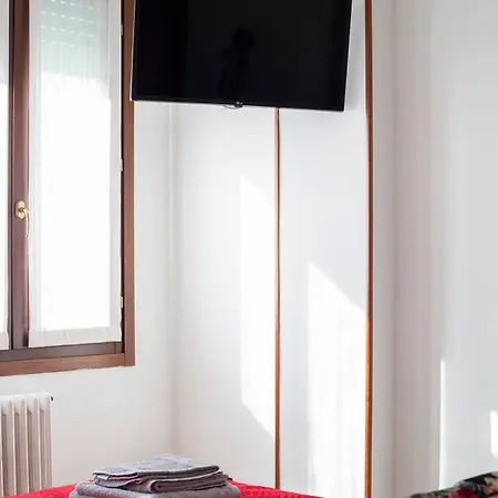 Cozy Design House - 15 Minutes From Navigli-Humanitas Apartment Milan Exterior photo