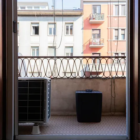 Cozy Design House - 15 Minutes From Navigli-Humanitas Apartment Milan Exterior photo